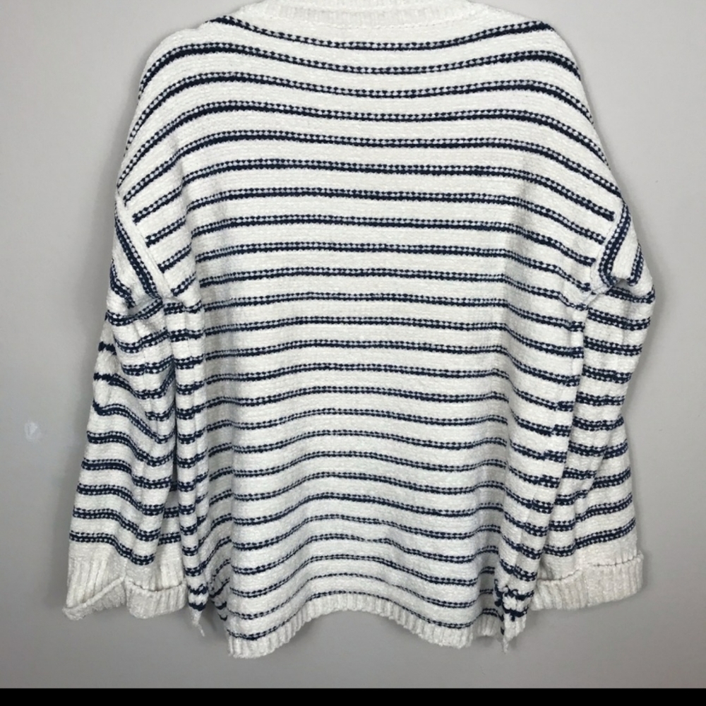 VICI O&O White Blue Striped Chenile V Neck Sweater - Picture 2 of 5